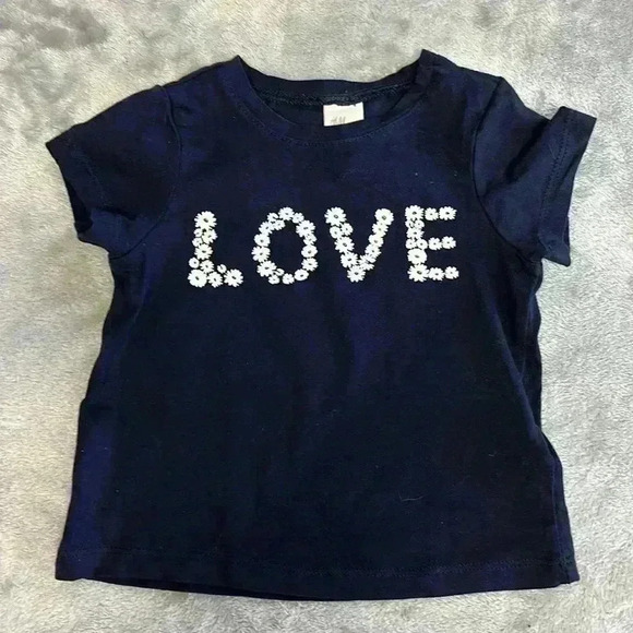 Gymboree & H&M - 2  piece baby set. Size 6-12 months - Picture 2 of 7